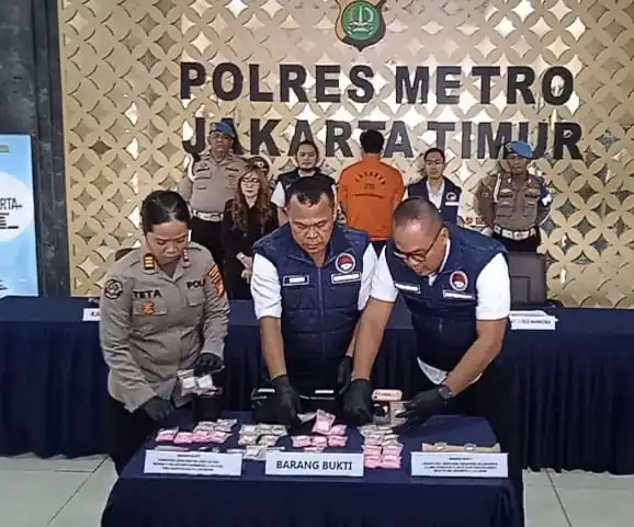 Tim Reserse Narkoba Polres Jakarta Timur Berhasil Amankan 3.120 Butir Ekstasi Dan 3,24 Gram Sabu di Cimanggis Depok