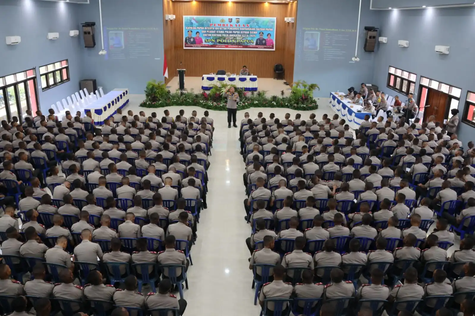 Jelang Penugasan, Wakapolda dan Irwasda Polda Papua Berikan Pembekalan kepada Siswa Diktuk Bintara Polri Angkatan 53 TA 2025 