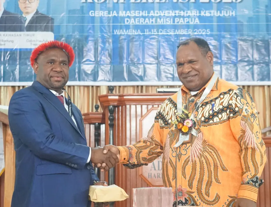 Screenshot_20251211_224018_WhatsAppBusiness