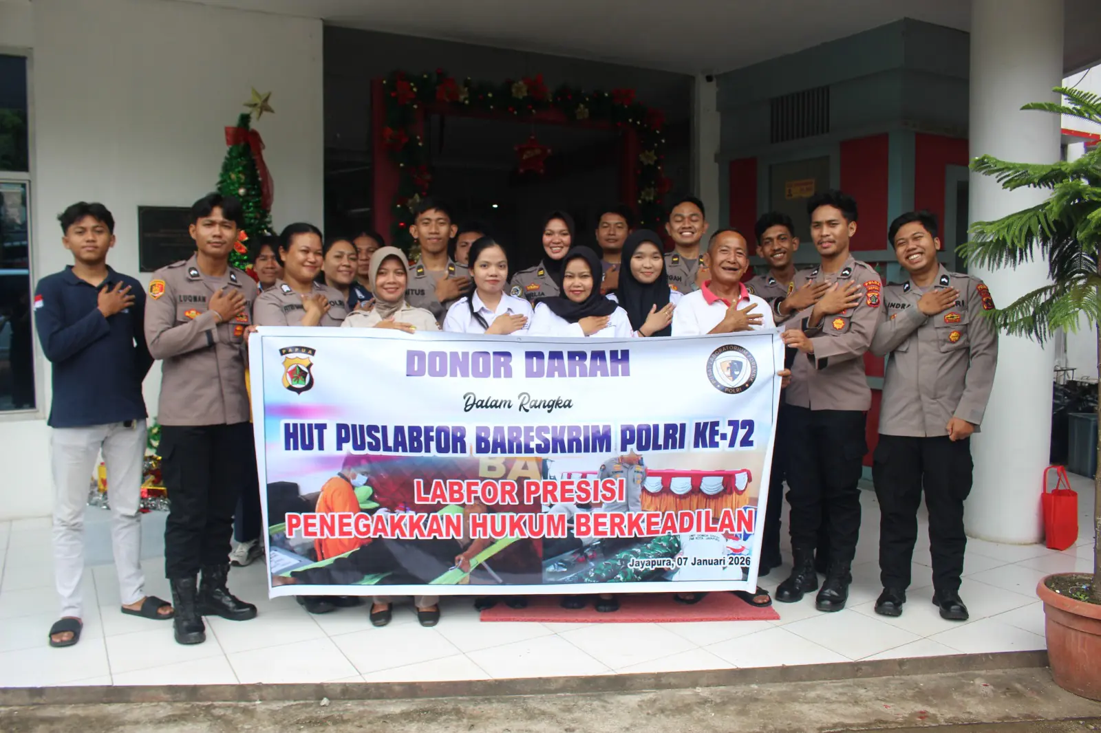 Peringati HUT Ke-72 Puslabfor Bareskrim Polri, Bidlabfor Polda Papua Gelar Donor Darah