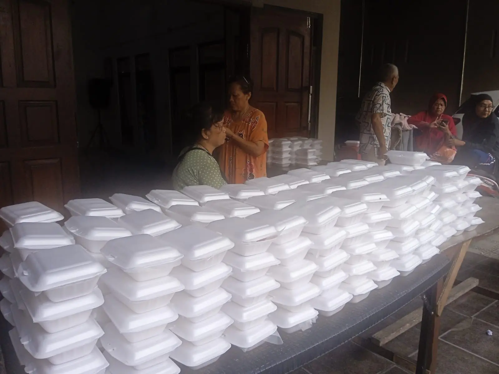 MSC Bagikan Takjil Gratis di Warakas, Program Makan Gratis Dialihkan Selama Ramadan