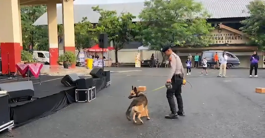 Unit K9 Polres Wonogiri Meriahkan Fun Run with Pet dan Pengobatan Hewan Gratis HUT PDHI ke-73